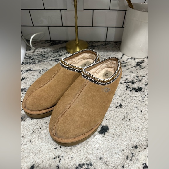 UGG Chestnut Suede Tasman